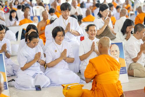 ภาพ No.321440:วันเสาร์ที่ 11 เมษายน พ.ศ.2569 พิธีขอบรรพชา พิธีขอสรณคมณ์และศีล, พิธีถวายบาตร พิธีอุปสมบท โครงการอุปสมบทหมู่ บูชาธรรมหลวงพ่อธัมมชโย พ.ศ.2569 โครงการอุปสมบทหมู่ธรรมทายาท ระดับอุดมศึกษา รุ่น 53 (ภาคฤดูร้อน) ณ วัดพระธรรมกาย ปทุมธานี