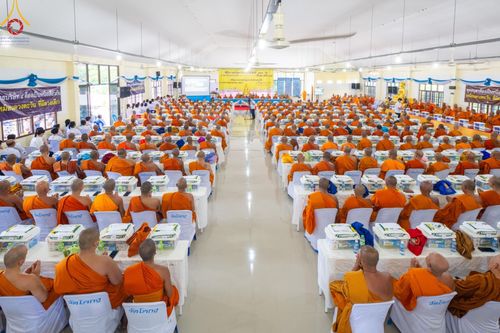 ภาพ No.137717:พิธีตักบาตร พิธีถวายสังฆทานแด่คณะสงฆ์ 323 วัด พิธีทำบุญอุทิศส่วนกุศลแด่ผู้วายชนม์ ในเหตุการณ์ความไม่สงบ 4 จังหวัดชายแดนภาคใต้ ปีที่ 20 ครั้งที่ 169 และพิธีมอบกองทุนหนุนแรงใจช่วยครูใต้ ปีที่ 17 ครั้งที่ 134 วันที่ 25 พฤษภาคม พ.ศ.2567 อ.ตากใบ จ.นราธิวาส