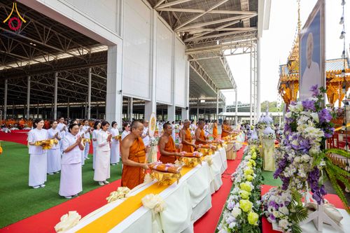 ภาพ No.316553:วันอาทิตย์ที่ 29 มีนาคม พ.ศ. 2569 พิธีทอดผ้าบังสุกุลและพิธีชำระร่าง โยมพ่อณรงค์ จินตมากุล  สิริอายุ 99 ปี 11 เดือน โยมบิดา พระครูปลัดรัตนวีรวัฒน์ (รังสฤษดิ์ อิทฺธิจินตโก) ที่ปรึกษาเจ้าคณะจังหวัดปทุมธานี เจ้าอาวาสวัดพระธรรมกาย  ณ ฌาปนสถานชั่วคราว ทางเข้า 