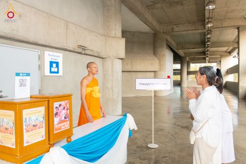 ภาพ No.322851:วันเสาร์ที่ 18 เมษายน พ.ศ. 2569 ตักบาตรฉลองพระใหม่ โครงการอุปสมบทหมู่ธรรมทายาท ระดับอุดมศึกษา รุ่นที่ 53 ภาคฤดูร้อน  ณ ฟ้องปฏิบัติธรรม ชั้นลอย 1/2 มหารัตนวิหารคด คอร์ 13 วัดพระธรรมกาย