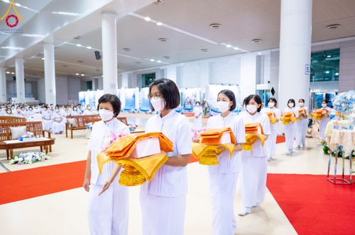 ภาพ No.90857:พิธีบำเพ็ญกุศลสวดพระอภิธรรม  อุบาสกถาวร พรหมถาวร (อุบาสกผู้ปั้นพระ) คืนที่ 4 วันอังคารที่ 17 ตุลาคม พ.ศ. 2566 ณ ห้องแก้วสารพัดนึก 1 สภาธรรมกายสากล วัดพระธรรมกาย จ.ปทุมธานี