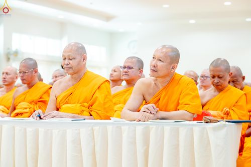ภาพ No.335978:วันที่ 15 มิถุนายน พ.ศ.2569 หลวงพ่อทัตตชีโวเมตตาให้โอวาทแก่เจ้าอาวาสวัดศูนย์สาขาภายในประเทศ ณ วัดพระธรรมกาย