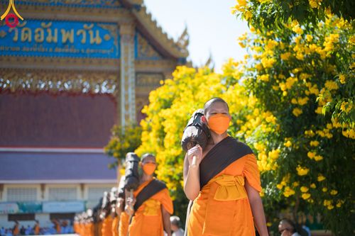 ภาพ No.106123:พิธีต้อนรับพระธรรมยาตรา ชุด 2 ในโครงการธรรมยาตรากตัญญูบูชา มหาปูชนียาจารย์  พระมงคลเทพมุนี(สด จนฺทสโร) พระผู้ปราบมาร  อนุสรณ์สถาน 7 แห่ง ปีที่ 12  วันที่ 3 มกราคม พ.ศ. 2567  ณ อนุสรณ์สถานโลตัสแลนด์ จ.สุพรรณบุรี