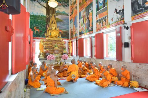 ภาพ No.67014:พิธีอุปสมบทวัดพันเสด็จนอก อ.ศรีราชา จ.ชลบุรี รับบุญจัดงานโดย สำนักพัฒนาเยาวชนโลก เมื่อวันที่ 7 ธันวาคม พ.ศ. 2565