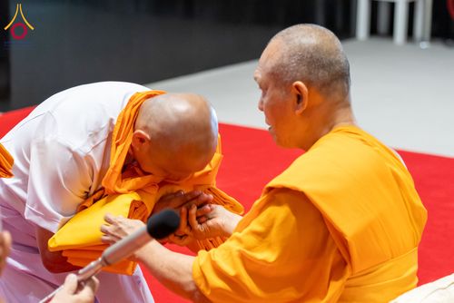 ภาพ No.321355:วันเสาร์ที่ 11 เมษายน พ.ศ.2569 พิธีขอบรรพชา พิธีขอสรณคมณ์และศีล, พิธีถวายบาตร พิธีอุปสมบท โครงการอุปสมบทหมู่ บูชาธรรมหลวงพ่อธัมมชโย พ.ศ.2569 โครงการอุปสมบทหมู่ธรรมทายาท ระดับอุดมศึกษา รุ่น 53 (ภาคฤดูร้อน) ณ วัดพระธรรมกาย ปทุมธานี