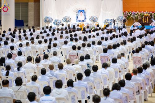 ภาพ No.90630:พิธีบำเพ็ญกุศลสวดพระอภิธรรม อุบาสกถาวร พรหมถาวร (อุบาสกผู้ปั้นพระ) วันอาทิตย์ที่ 15 ตุลาคม พ.ศ. 2566 ณ ห้องแก้วสารพัดนึก 1 สภาธรรมกายสากล วัดพระธรรมกาย จ.ปทุมธานี