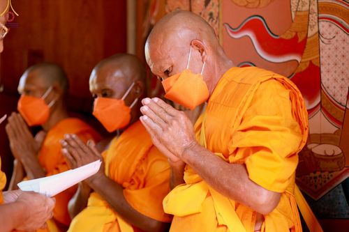 ภาพ No.67056:พิธีอุปสมบทวัดหนองกระดี่ อ.สองพี่น้อง จ.สุพรรณบุรี รับบุญจัดงานโดย สำนักพัฒนาเยาวชนโลก เมื่อวันที่ 7 ธันวาคม พ.ศ. 2565