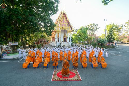 พิธีอุปสมบทวัดเขาตะแบก อ.ศรีราชา จ.ชลบุรี รับบุญจัดงานโดยสำนักพัฒนาเยาวชนโลก เมื่อวันที่ 7 ธันวาคม พ.ศ. 2565