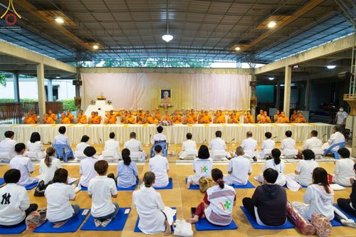 ภาพ No.69226:พิธีถวายภัตตาหารเป็นสังฆทาน แด่คณะพระธรรมยาตราฯ ในโครงการธรรมยาตราฯ ปีที่ 11 ณ อนุสรณ์สถานมหาวิหารพระมงคลเทพมุนี อ.สองพี่น้อง จ.สุพรรณบุรี วันที่ 4 และ 5 มกราคม พ.ศ. 2566