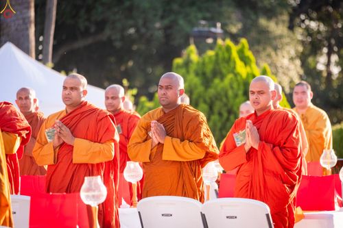 ภาพ No.332907:วันอาทิตย์ที่ 31 พฤษภาคม พ.ศ. 2569 วันวิสาขบูชา ณ วัดพระธรรมกายแคลิฟอร์เนีย  ประเทศสหรัฐอเมริกา