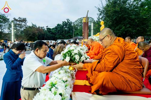 ภาพ No.286003:วันเสาร์ที่ 13 ธันวาคม พ.ศ.2568 พิธีตักบาตรพระภิกษุสามเณร 1,000 รูป ณ บริเวณหน้าอุทยานแห่งชาติเขาใหญ่ อำเภอปากช่อง จ.นครราชสีมา