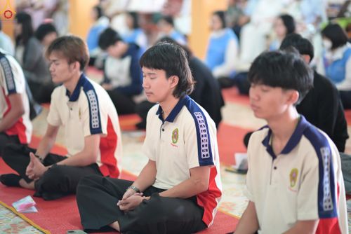 ภาพ No.291235:วันที่ 9 มกราคม พ.ศ. 2569 พิธีทอดผ้าป่าทำนุบำรุงศาสนสถาน ณ วัดนาราภิรมย์ อ.บางเลน จ.นครปฐม ในโครงการธรรมยาตรา กตัญญูบูชา มหาปูชนียาจารย์ พระมงคลเทพมุนี(สด จนฺทสโร) พระผู้ปราบมาร อนุสรณ์สถาน 7 แห่ง ปีที่ 14