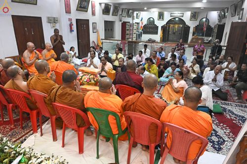 ภาพ No.278904:วันที่ 4 พฤศจิกายน 2568 กฐินสมทบวัดต่างประเทศ โดยคณะศิษยานุศิษย์ บูชาธรรม 81 ปี หลวงพ่อธัมมชโย ณ วัดพุทธบังคลาเทศ พุทธคยา ประเทศอินเดีย