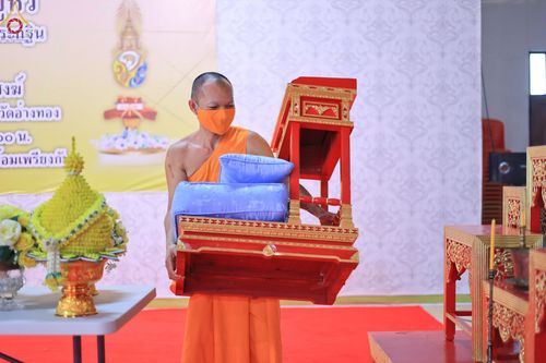 ภาพ No.65922:เจ้าหน้าที่สำนักศรัทธาภิบาล เตรียมงานอุปสมบท ที่วัดป่าโมกวรวิหาร จ.อ่างทอง วันที่ 6 ธันวาคม พ.ศ.2565