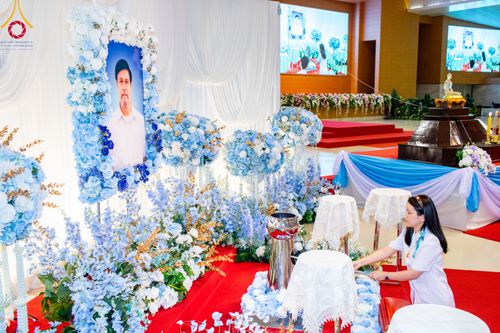 ภาพ No.90861:พิธีบำเพ็ญกุศลสวดพระอภิธรรม  อุบาสกถาวร พรหมถาวร (อุบาสกผู้ปั้นพระ) คืนที่ 5 วันพุธที่ 18 ตุลาคม พ.ศ. 2566 ณ ห้องแก้วสารพัดนึก 1 สภาธรรมกายสากล วัดพระธรรมกาย จ.ปทุมธานี