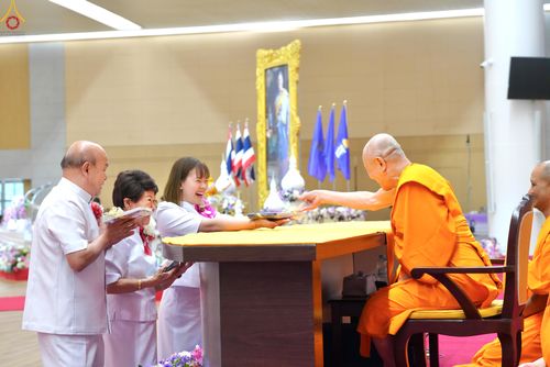 ภาพ No.311829:วันอังคารที่ 3 มีนาคม พ.ศ.2569 พิธีมอบโล่วัชรเกียรติยศ โครงการตอบปัญหาธรรมะทางก้าวหน้า ครั่งที่ 43, พิธีมอบโล่วัชรเกียรติยศ โครงการสอบตอบปัญหาศีลธรรม เพื่อสันติภาพโลก (World-Pec) ครั้งที่ 19 ณ สภาธรรมกายสากล วัดพระธรรมกาย