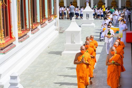 พิธีอุปสมบทวัดสองพี่น้อง อ.สองพี่น้อง จ.สุพรรณบุรี รับบุญจัดงานโดยสำนักงานวัดฯ เมื่อวันที่ 7 ธันวาคม พ.ศ. 2565