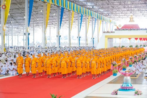 ภาพ No.65377:พิธีรับมอบต้นสมบัติจักรพรรดิ เพื่องานเผยแผ่พระพุทธศาสนาวิชชาธรรมกายไปทั่วโลก แด่ศูนย์ส่งเสริมศีลธรรมทั่วโลก 221 แห่ง ในวันอาทิตย์ต้นเดือนที่ 4 ธันวาคม พ.ศ. 2565 ณ วัดพระธรรมกาย จ.ปทุมธานี