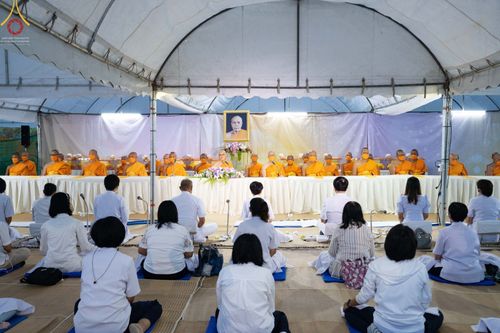 ภาพ No.69955:พิธีถวายภัตตาหารเป็นสังฆทาน แด่คณะพระธรรมยาตราฯ ในโครงการธรรมยาตราฯ ปีที่ 11 ณ อนุสรณ์สถานมหาวิหารพระมงคลเทพมุนี อ.สองพี่น้อง จ.สุพรรณบุรี วันที่ 10 มกราคม พ.ศ. 2566