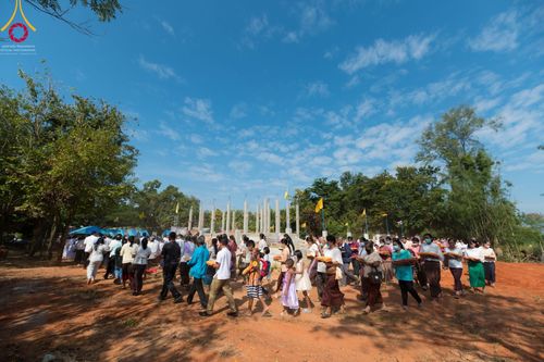 ภาพ No.64034:พิธีทอดกฐินสามัคคีทั่วไทย 5,000 วัด โดยคณะศิษยานุศิษย์วัดพระธรรมกาย น้อมบูชาธรรม 78 ปี หลวงพ่อธัมมชโย วันจันทร์ ที่ 7 พฤศจิกายน พ.ศ. 2565 ณ วัดโคกขาม ต.โบสถ์ อ.พิมาย จ.นครราชสีมา