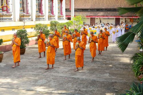 พิธีอุปสมบทวัดบางโปรง อ.เมืองสมุทรปราการ จ.สมุทรปราการ รับบุญจัดงานโดย สำนักพัฒนาเยาวชนโลก เมื่อวันที่ 9 ธันวาคม พ.ศ. 2565
