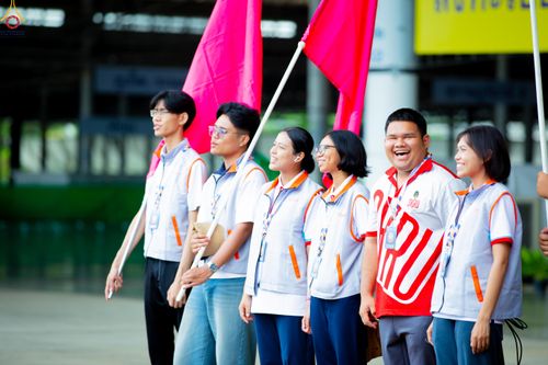 ภาพ No.325470:วันที่ 21-22 เมษายน พ.ศ.2569 การอบรมจิตอาสาเพื่อจัดเตรียมภัตตาหาร และจัดงานถวายมหาสังฆทานแด่ คณะสงฆ์ 40,000 กว่าวัดทั่วประเทศ ณ วัดพระธรรมกาย