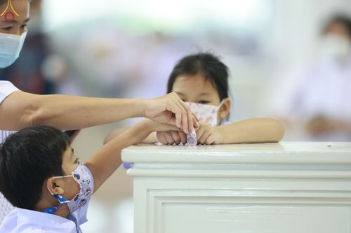 ภาพ No.65125:พิธีบูชาข้าวพระ และสาธุชนปฏิบัติธรรมร่วมกัน ในวันอาทิตย์ต้นเดือนที่ 4 ธันวาคม พ.ศ. 2565 ณ วัดพระธรรมกาย จ.ปทุมธานี