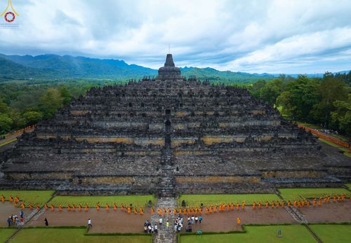 ภาพ No.68429:ธรรมยาตรา ณ มหาเจดีย์บรมพุทโธ ประเทศอินโดนีเซีย วันที่ 24 ธันวาคม พ.ศ. 2565
