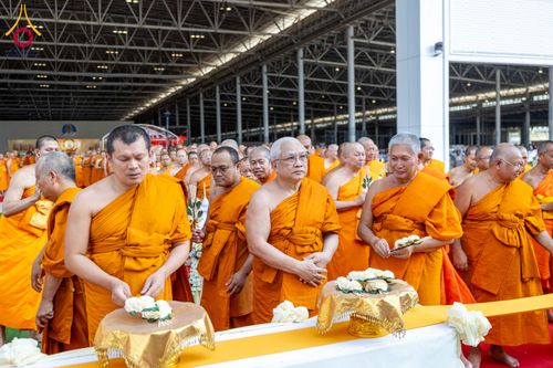 ภาพ No.316733:วันอาทิตย์ที่ 29 มีนาคม พ.ศ. 2569 พิธีทอดผ้าบังสุกุลและพิธีชำระร่าง โยมพ่อณรงค์ จินตมากุล  สิริอายุ 99 ปี 11 เดือน โยมบิดา พระครูปลัดรัตนวีรวัฒน์ (รังสฤษดิ์ อิทฺธิจินตโก) ที่ปรึกษาเจ้าคณะจังหวัดปทุมธานี เจ้าอาวาสวัดพระธรรมกาย  ณ ฌาปนสถานชั่วคราว ทางเข้า 