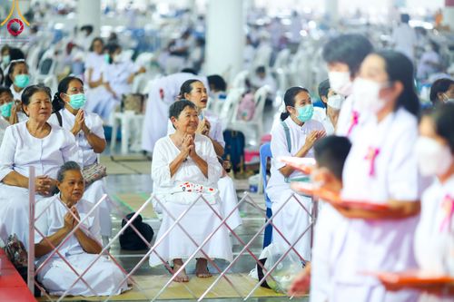 ภาพ No.90072:พิธีปฎิบัติธรรมและพิธีทอดผ้าป่าสมทบกฐินครั้งที่ 3 เนื่องใน 139 ปี วันคล้ายวันเกิดด้วยรูปกายเนื้อ พระมงคลเทพมุนี (สด จนฺทสโร) พระผู้ปราบมาร วันอังคารที่ 10 ตุลาคม พ.ศ. 2566 ณ วัดพระธรรมกาย จ.ปทุมธานี