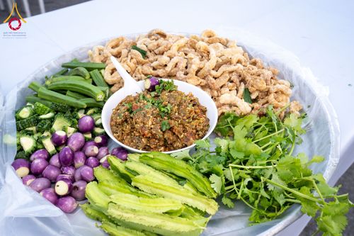 ภาพ No.289563:วันที่ 7 มกราคม พ.ศ. 2569 พิธีถวายภัตตาหารเป็นสังฆทาน แด่พระธรรมยาตรา ในโครงการธรรมยาตรา กตัญญูบูชา มหาปูชนียาจารย์ พระมงคลเทพมุนี(สด จนฺทสโร) พระผู้ปราบมาร อนุสรณ์สถาน 7 แห่ง ปีที่ 14 ณ อนุสรณ์สถานมหาวิหารพระมงคลเทพมุนี (โลตัสแลนด์) อ.สองพี่น้อง จ.สุพรร