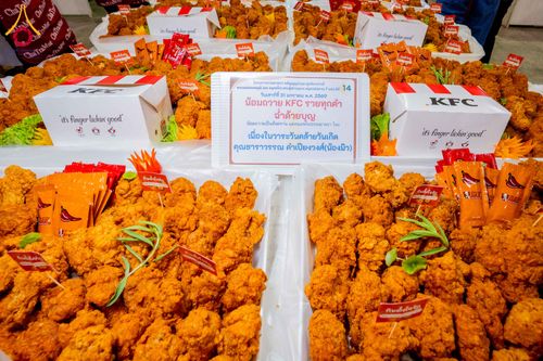 ภาพ No.307000:วันที่ 31 มกราคม พ.ศ. 2569 พิธีถวายภัตตาหารเป็นสังฆทาน แด่พระธรรมยาตรา ณ วัดพระธรรมกาย  จังหวัดปทุมธานี ในโครงการธรรมยาตรา กตัญญูบูชา มหาปูชนียาจารย์ พระมงคลเทพมุนี(สด จนฺทสโร) พระผู้ปราบมาร อนุสรณ์สถาน 7 แห่ง ปีที่ 14