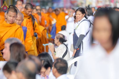 ภาพ No.313996:วันอาทิตย์ที่ 14 มีนาคม พ.ศ. 2569 ทำบุญเมืองหาดใหญ่ตักบาตรพระ 1,109 รูป เติมบุญใหญ่ หลังวิกฤตมหาอุทกภัย ณ ซุ้มประตูไชน่าทาวน์ ถนนศุภสารรังสรรค์ อ.หาดใหญ่ จ.สงขลา