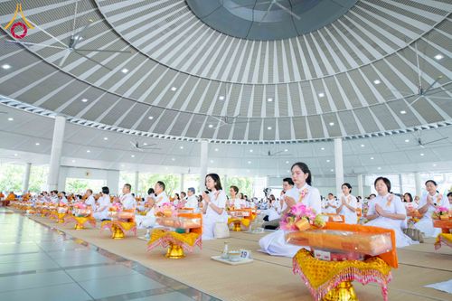 ภาพ No.308800:วันที่ 3 กุมภาพันธ์ พ.ศ. 2569 วันมหาปูชนียาจารย์ ณ หอฉันคุณยายอาจารย์ วัดพระธรรมกาย จ.ปทุมธานี