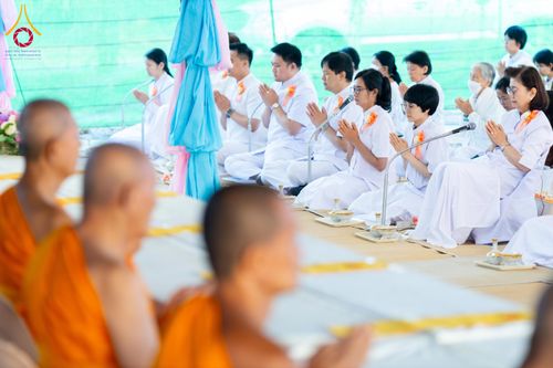 ภาพ No.290819:วันที่ 9 มกราคม พ.ศ. 2569 พิธีถวายภัตตาหารเป็นสังฆทาน แด่พระธรรมยาตรา ณ อนุสรณ์สถานคลองบางนางแท่น อ.สามพราน จ.นครปฐม ในโครงการธรรมยาตรา กตัญญูบูชา มหาปูชนียาจารย์ พระมงคลเทพมุนี(สด จนฺทสโร) พระผู้ปราบมาร อนุสรณ์สถาน 7 แห่ง ปีที่ 14