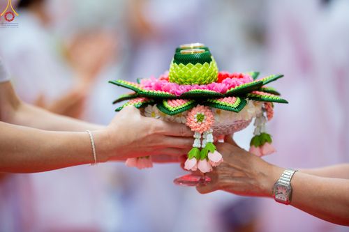 ภาพ No.84711:พิธีบรรจุพระบรมสารีริกธาตุภายในเกตุดอกบัวตูม องค์พระประธาน ณ ห้องแก้วสารพัดนึก 2 วัดพระธรรมกาย ในวันอาสาฬหบูชา อังคารที่ 1 สิงหาคม พ.ศ.2566