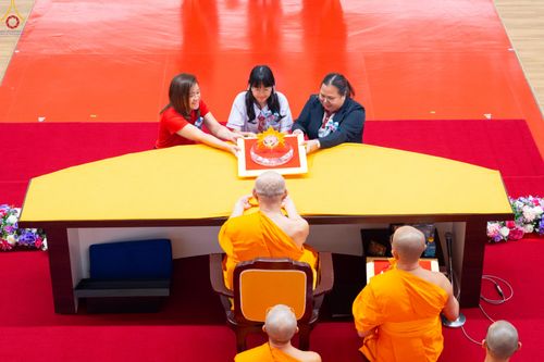 ภาพ No.311869:วันอังคารที่ 3 มีนาคม พ.ศ.2569 พิธีมอบโล่วัชรเกียรติยศ โครงการตอบปัญหาธรรมะทางก้าวหน้า ครั่งที่ 43, พิธีมอบโล่วัชรเกียรติยศ โครงการสอบตอบปัญหาศีลธรรม เพื่อสันติภาพโลก (World-Pec) ครั้งที่ 19 ณ สภาธรรมกายสากล วัดพระธรรมกาย