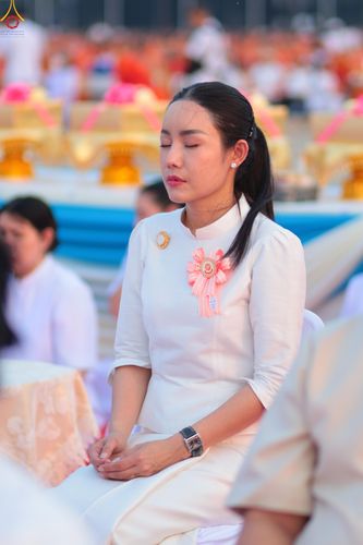 ภาพ No.324642:วันที่ 22 เมษายน พ.ศ.2569 (วันคุ้มครองโลก) บรรยากาศสาธุชน ในงานถวายมหาสังฆทาน 40,000 กว่าวัดทั่วประเทศ ณ ลานธรรม วัดพระธรรมกาย