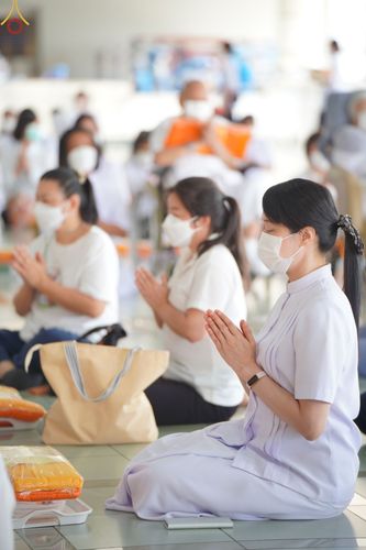 ภาพ No.72812:พิธีเจริญพระพุทธมนต์ และถวายภัตตาหารเป็นสังฆทาน เนื่องในวันคล้ายวันเกิด ครบรอบ 114 ปี คุณยายอาจารย์มหารัตนอุบาสิกาจันทร์ ขนนกยูง วันที่ 19 มกราคม พ.ศ. 2566 ณ หอฉันคุณยายอาจารย์ฯ วัดพระธรรมกาย จ.ปทุมธานี