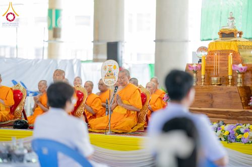 ภาพ No.336541:วันอาทิตย์ที่ 21 มิถุนายน 2569  พิธีตักบาตรพระใหม่ โครงการอุปสมบทหมู่ รุ่นผู้บริหาร  ณ วิหารคด วัดพระธรรมกาย