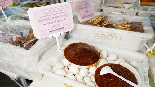 ภาพ No.73775:พิธีถวายภัตตาหารเป็นสังฆทาน แด่คณะพระธรรมยาตราฯ ในโครงการธรรมยาตรากตัญญูบูชา มหาปูชนียาจารย์ พระมงคลเทพมุนี(สด จนฺทสโร) พระผู้ปราบมาร อนุสรณ์สถาน 7 แห่ง ปีที่ 11 วันที่ 22 มกราคม พ.ศ. 2566