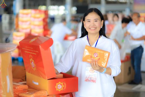 ภาพ No.322125:วันที่ 14 เมษายน พ.ศ.2569 การเตรียมกล่องไทยธรรม วันสุดท้าย เพื่องานถวายมหาสังฆทาน 40,000 กว่าวัดทั่วประเทศ วันคุ้มครองโลก 22 เมษายน พ.ศ.2569 วัดพระธรรมกาย