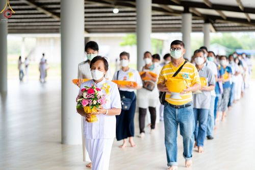 ภาพ No.65588:พิธีปลงผม และพิธีขอขมามอบผ้าไตร นาคธรรมทายาท ในโครงการอุปสมบทบูชาธรรม มหาปูชนียาจารย์ประจำปี 2565 ณ ศูนย์ปฏิบัติธรรมภาคใต้ บางกล่ำ จ.สงขลา วันที่ 19 พฤศจิกายน พ.ศ. 2565