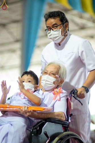 ภาพ No.65296:พิธีทอดผ้าป่า ในวันอาทิตย์ต้นเดือนที่ 4 ธันวาคม พ.ศ. 2565 ณ วัดพระธรรมกาย จ.ปทุมธานี