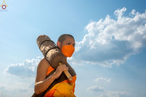 ภาพ No.72454:พิธีต้อนรับพระธรรมยาตรา ในโครงการธรรมยาตรากตัญญูบูชา มหาปูชนียาจารย์ พระมงคลเทพมุนี(สด จนฺทสโร) พระผู้ปราบมาร อนุสรณ์สถาน 7 แห่ง ปีที่ 11 วันที่ 18 มกราคม พ.ศ. 2566 ณ อนุสรณ์สถานลำดับที่ 4 สถานที่เกิดด้วยกายธรรม วัดโบสถ์ (บน) บางคูเวียง อ.บางกรวย จ.นนทบุ