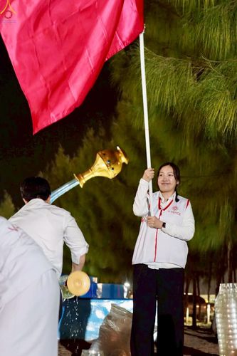 ภาพ No.306574:ภาพเบื้องหลังอาสาสมัครรวมใจ ชุดที่ 5 ในโครงการธรรมยาตรา กตัญญูบูชา มหาปูชนียาจารย์ พระมงคลเทพมุนี(สด จนฺทสโร) พระผู้ปราบมาร อนุสรณ์สถาน 7 แห่ง ปีที่ 14