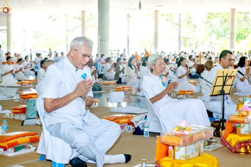 ภาพ No.317630:วันพฤหัสบดีที่ 2 เมษายน พ.ศ.2569 พิธีบุพเปตพลี ครั้งที่ 180 ณ หอฉันคุณยายอาจารย์ฯ วัดพระธรรมกาย