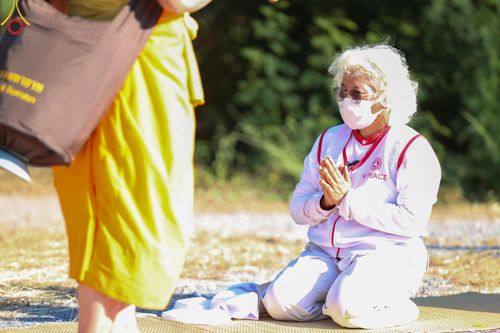 ภาพ No.105850:V.2 ทุ่มเท การเตรียมงาน เก็บงาน การรับบุญของเจ้าหน้าที่หน่วยงานต่างๆ เพื่อโครงการธรรมยาตรา กตัญญูบูชามหาปูชนียาจารย์ พระมงคลเทพมุนี (สด จนฺทสโร) พระผู้ปราบมาร อนุสรณ์สถาน 7 แห่ง ปีที่ 12 ระหว่างวันที่ 2 - 31 มกราคม พ.ศ.2567