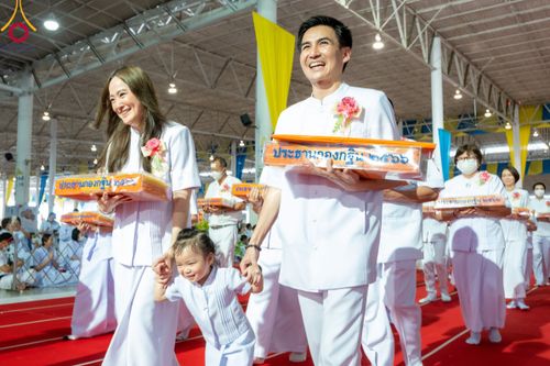 ภาพ No.92269:พิธีทอดกฐินธรรมชัยเพื่อสร้างอาคาร 115 ปี คุณยายอาจารย์มหารัตนอุบาสิกาจันทร์ ขนนกยูง อาทิตย์ต้นเดือนที่ 5 พฤศจิกายน พ.ศ. 2566 ณ วัดพระธรรมกาย จ.ปทุมธานี