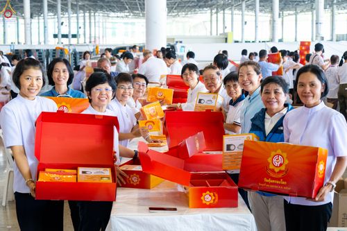 ภาพ No.322137:วันที่ 14 เมษายน พ.ศ.2569 การเตรียมกล่องไทยธรรม วันสุดท้าย เพื่องานถวายมหาสังฆทาน 40,000 กว่าวัดทั่วประเทศ วันคุ้มครองโลก 22 เมษายน พ.ศ.2569 วัดพระธรรมกาย